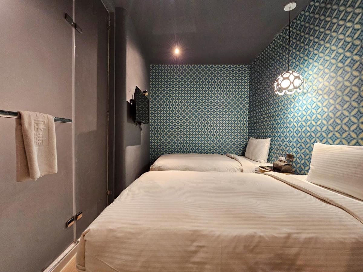 Modern Inn Taichung Exterior photo
